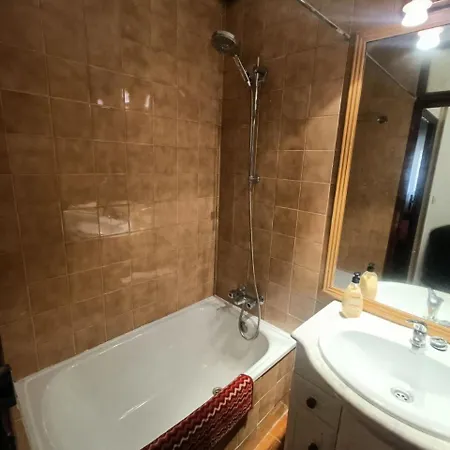Piso 1 Apartment *